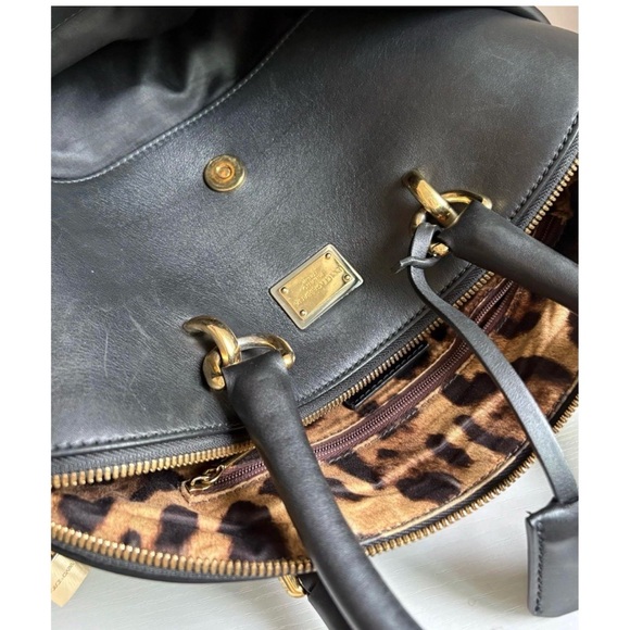 Rare Dolce & Gabbana Dome Black Leather Handbag - with lock and keys! - Picture 5 of 12